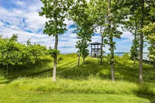 20 & 22 Hedges Banks Dr, East Hampton, NY 11937 - Photo 35