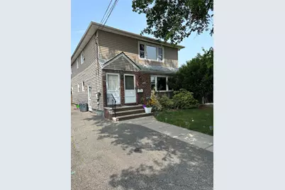 137 Nassau Boulevard, Garden City South, NY 11552 - Photo 1