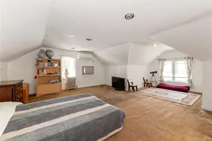89-72 216th St, Queens Village, NY 11427 - Photo 15