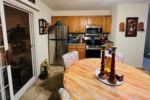 13 Garden Way, East Islip, NY 11730 - Photo 13