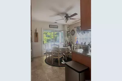 13 Garden Way, East Islip, NY 11730 - Photo 7