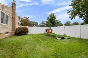 15 Eleanor Rd, Plainview, NY 11803 - Photo 29