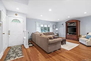 15 Eleanor Rd, Plainview, NY 11803 - Photo 5