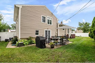 15 Eleanor Road, Plainview, NY 11803 - Photo 31