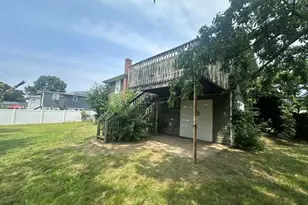 110 Nathalie Ave, Amityville, NY 11701 - Photo 3