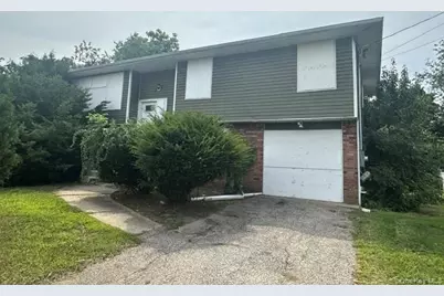 110 Nathalie Avenue, Amityville, NY 11701 - Photo 1