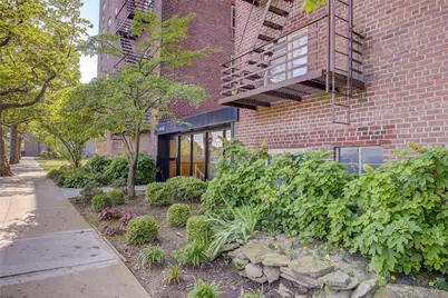 144-60 Gravett Road #4J, Flushing, NY 11367 - Photo 3