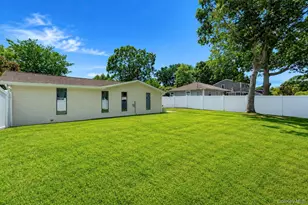 10 Helene Dr, Shirley, NY 11967 - Photo 21