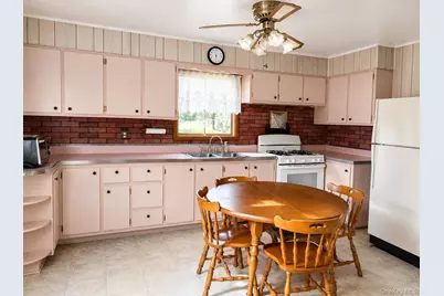 41 Buena Vista Avenue, Wallkill, NY 12589 - Photo 5