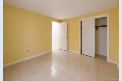 95 W Lake Drive, Lindenhurst, NY 11757 - Photo 27