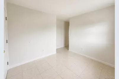 95 W Lake Drive, Lindenhurst, NY 11757 - Photo 25