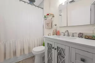 208 N 3rd St, Bethpage, NY 11714 - Photo 11