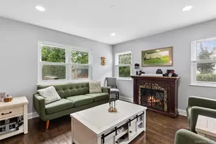 25 N Ocean Ave, Center Moriches, NY 11934 - Photo 11