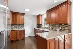 25 N Ocean Ave, Center Moriches, NY 11934 - Photo 5