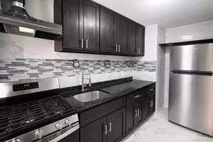 141-20 77th Rd, Kew Gardens, NY 11367 - Photo 1