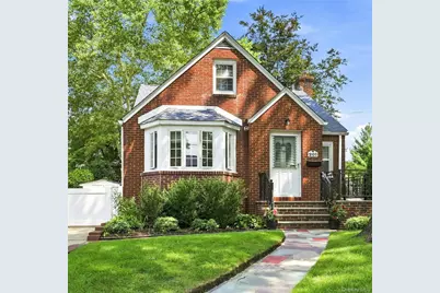 201 E Chester Street, Valley Stream, NY 11580 - Photo 1
