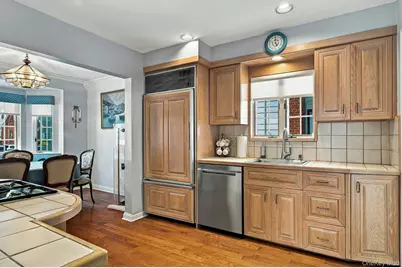 201 E Chester Street, Valley Stream, NY 11580 - Photo 15
