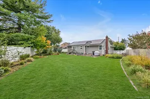 315 Cherry Pl, East Meadow, NY 11554 - Photo 5