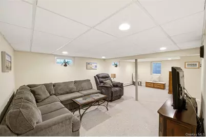 15 Brandywine Drive, East Setauket, NY 11733 - Photo 31