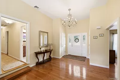 15 Brandywine Drive, East Setauket, NY 11733 - Photo 5