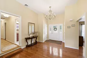 15 Brandywine Dr, East Setauket, NY 11733 - Photo 5