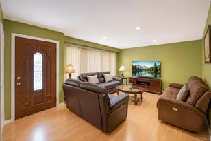 35 Hart St, Port Jefferson Station, NY 11776 - Photo 11