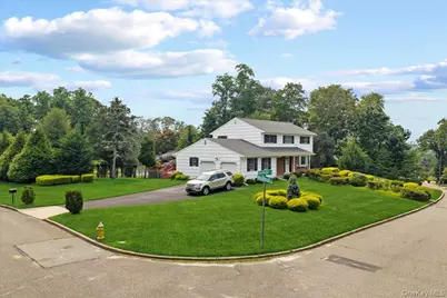 12 George Court, Miller Place, NY 11764 - Photo 3