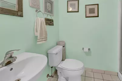 219 Medea Way, Central Islip, NY 11722 - Photo 17