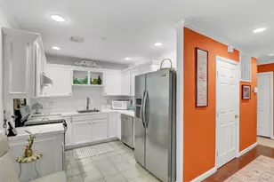 219 Medea Way, Central Islip, NY 11722 - Photo 9