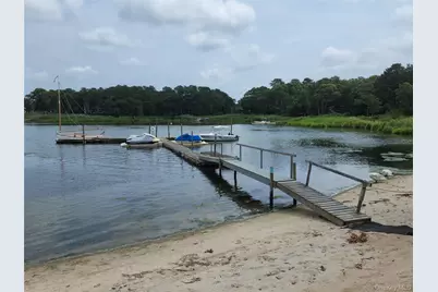 100 Reeves Bay Trail, Flanders, NY 11901 - Photo 17
