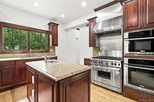 265 Old Mamaroneck Rd, White Plains, NY 10605 - Photo 13