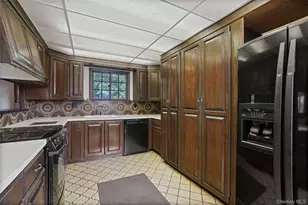 11 Riverview Ave, Ardsley, NY 10502 - Photo 13