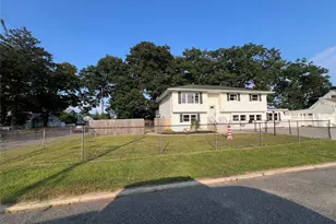 226 14th Ave, West Babylon, NY 11704 - Photo 3
