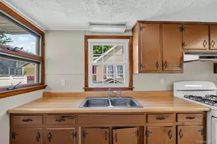 293 Highland Ave Ext, Middletown, NY 10940 - Photo 11