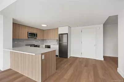 1 Lyon Place #706, White Plains, NY 10601 - Photo 5