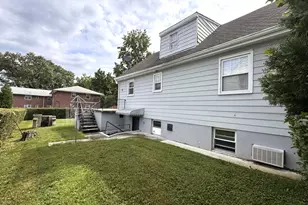 55 Canfield Ave, Yonkers, NY 10710 - Photo 21