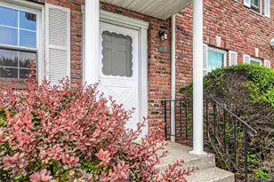 600 Mohawk Ct, Suffern, NY 10901 - Photo 3