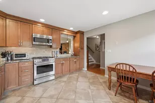600 Mohawk Ct, Suffern, NY 10901 - Photo 19
