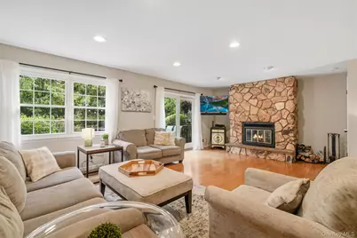 600 Mohawk Court, Suffern, NY 10901 - Photo 13