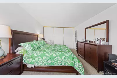 21 Alhambra Drive, Oceanside, NY 11572 - Photo 17