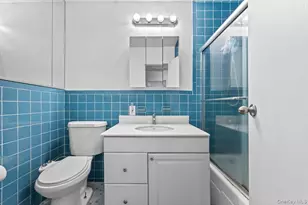 21 Alhambra Dr, Oceanside, NY 11572 - Photo 19