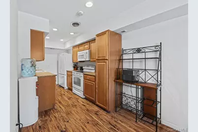 21 Alhambra Drive, Oceanside, NY 11572 - Photo 9