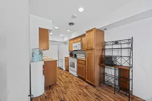 21 Alhambra Dr, Oceanside, NY 11572 - Photo 9