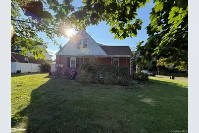 134 Stuart Avenue, Valley Stream, NY 11580 - Photo 3