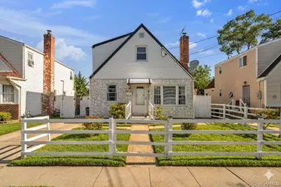 195 Alabama Avenue, Hempstead, NY 11550 - Photo 1