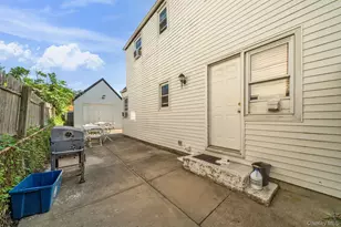 195 Alabama Ave, Hempstead, NY 11550 - Photo 3