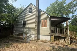 57 Clinton Ave, Patchogue, NY 11772 - Photo 3