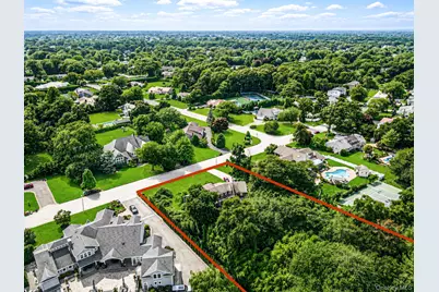893 Gardiner Drive, Bay Shore, NY 11706 - Photo 11