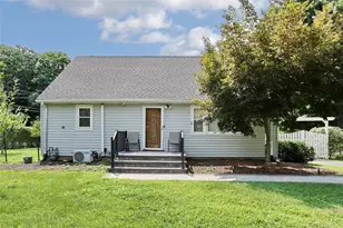 1 Stemmer Ln, Suffern, NY 10901 - Photo 5
