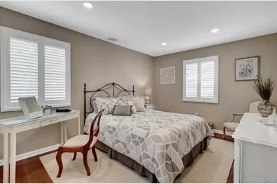 34 Admiral Road, Massapequa, NY 11758 - Photo 17